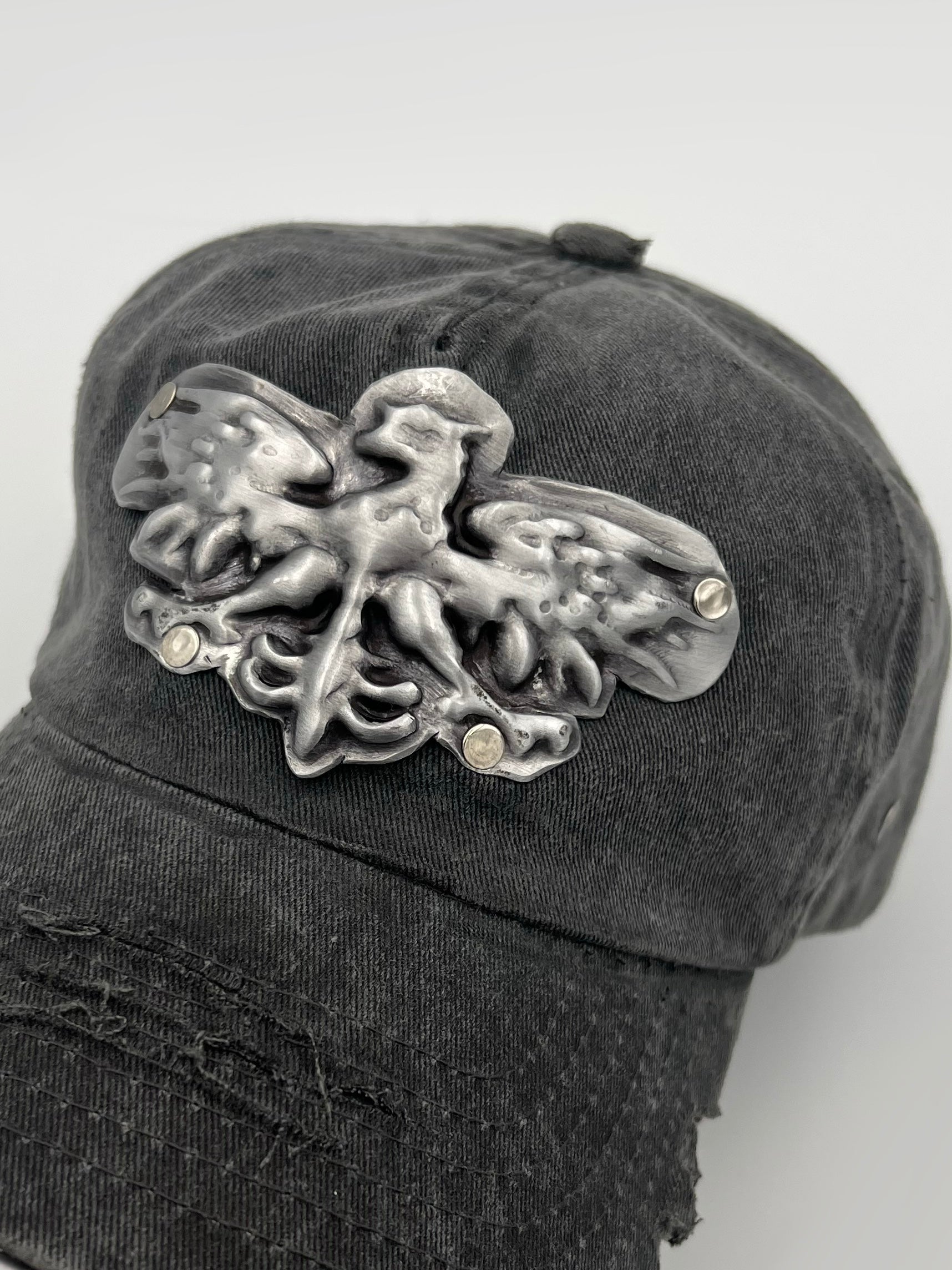 Signature hat (black)