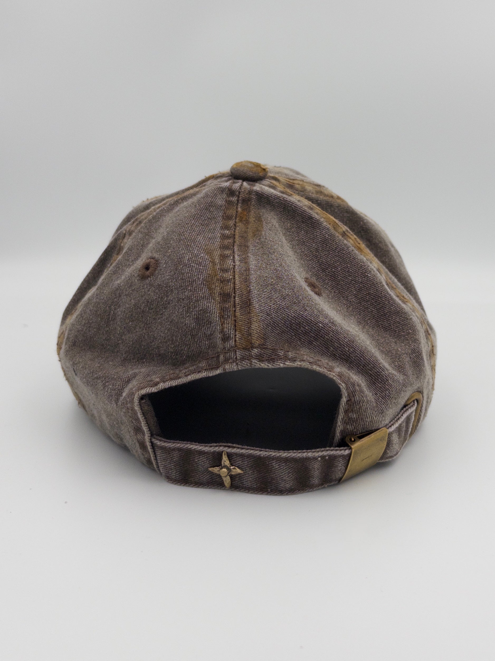 Signature hat