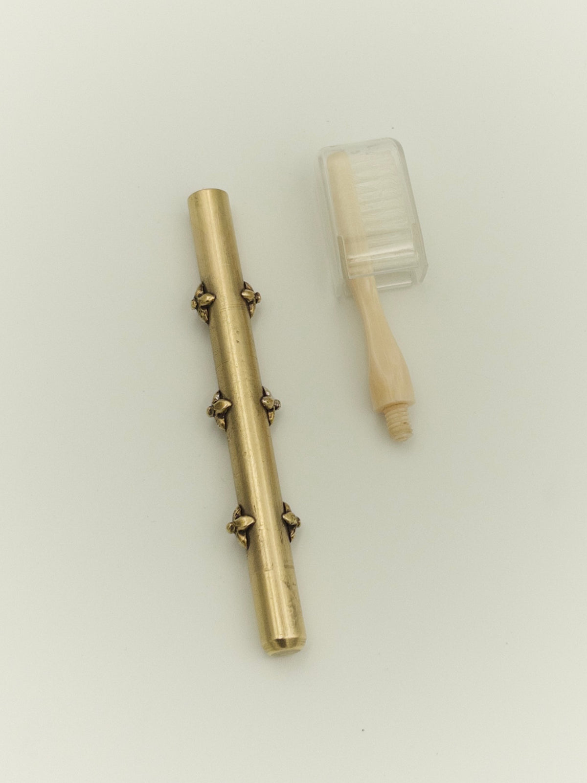 Toothbrush handle